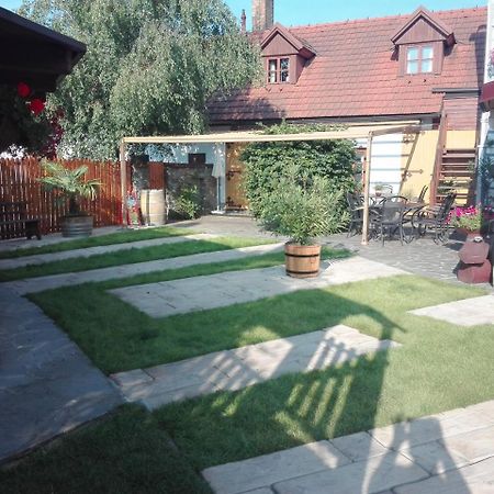 Hostinec A Penzion Dolni Dvur Verovice Exterior foto